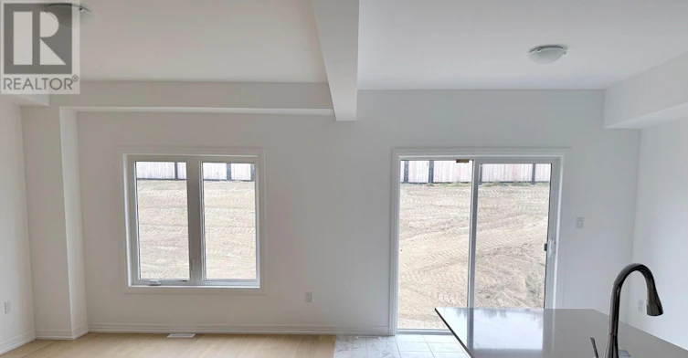 89 Flan Boulevard, Barrie, ON, L9J 1C6 - 3