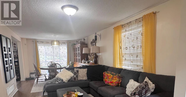 18 Srigley Street, Barrie, ON, L4N 0L9 - 2