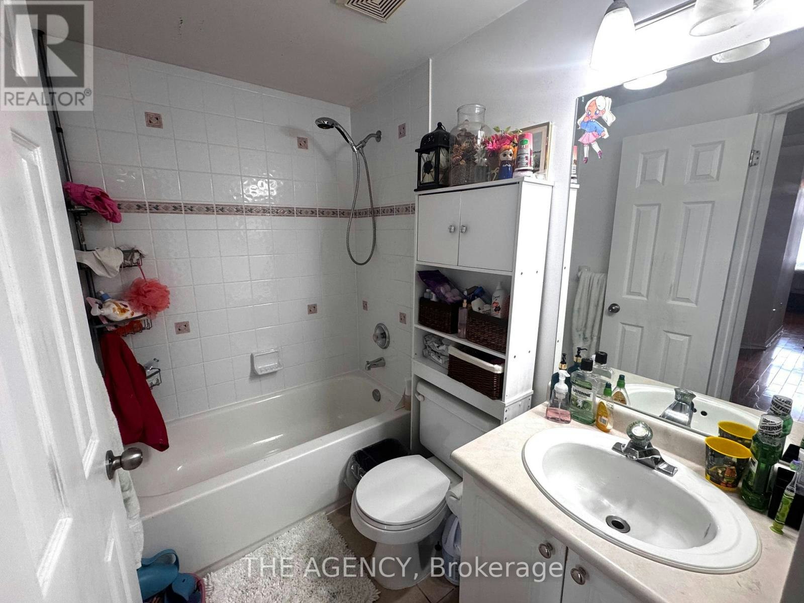 18 Srigley Street, Barrie, ON, L4N 0L9 - 14