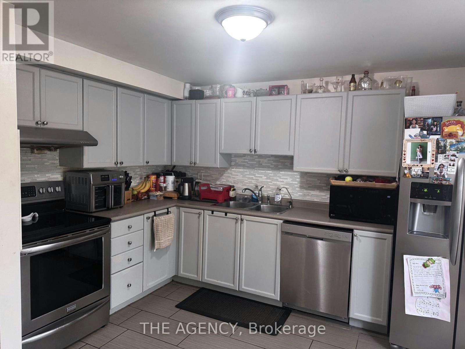 18 Srigley Street, Barrie, ON, L4N 0L9 - 7