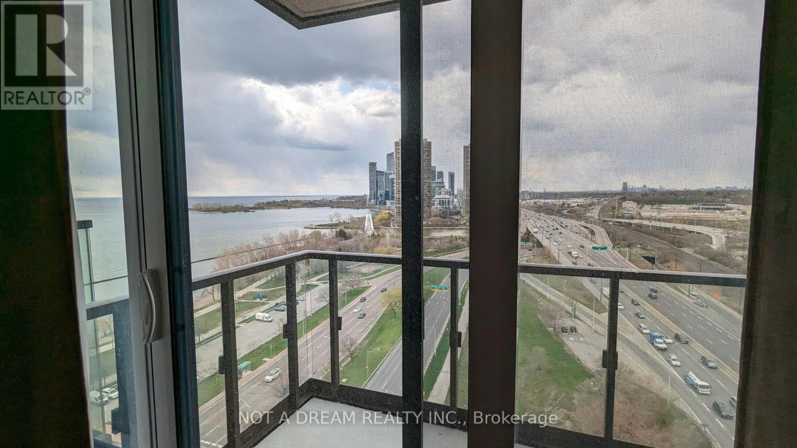 1911-1928 Lakeshore Boulevard W, Toronto, ON, M6S 0B1 - 27