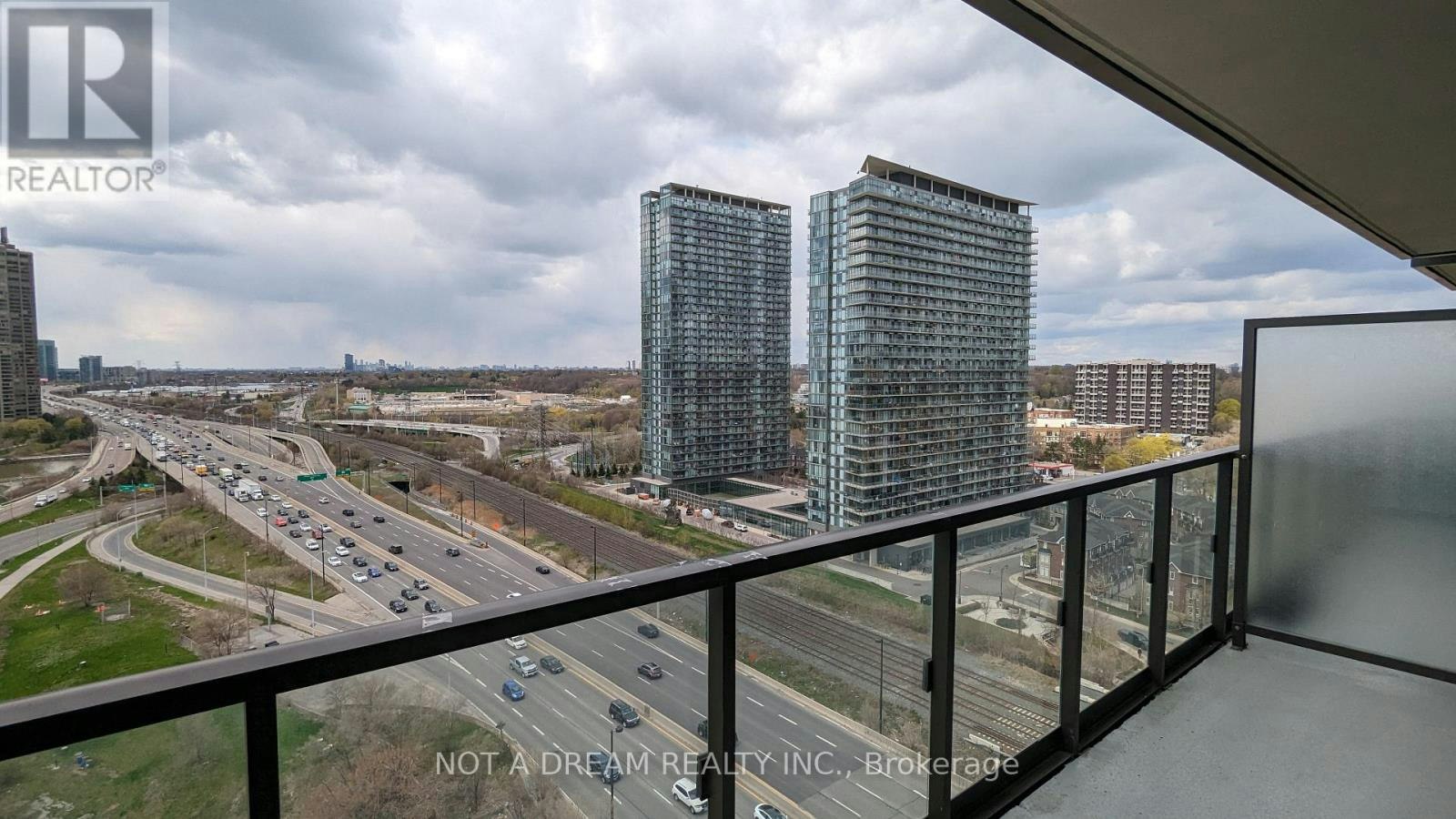 1911-1928 Lakeshore Boulevard W, Toronto, ON, M6S 0B1 - 11