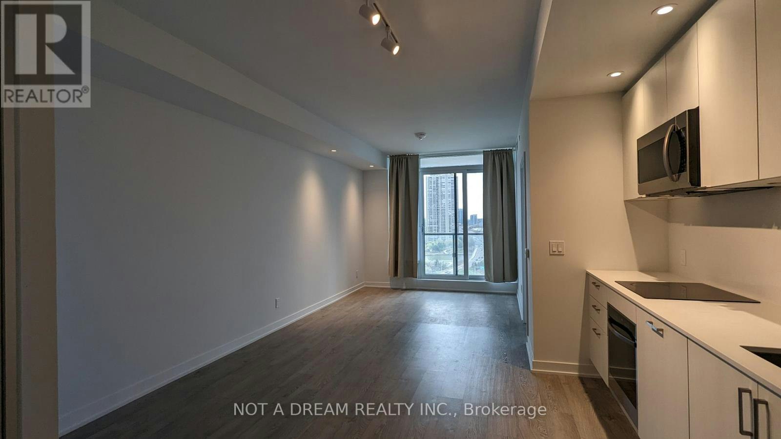 1911-1928 Lakeshore Boulevard W, Toronto, ON, M6S 0B1 - 24