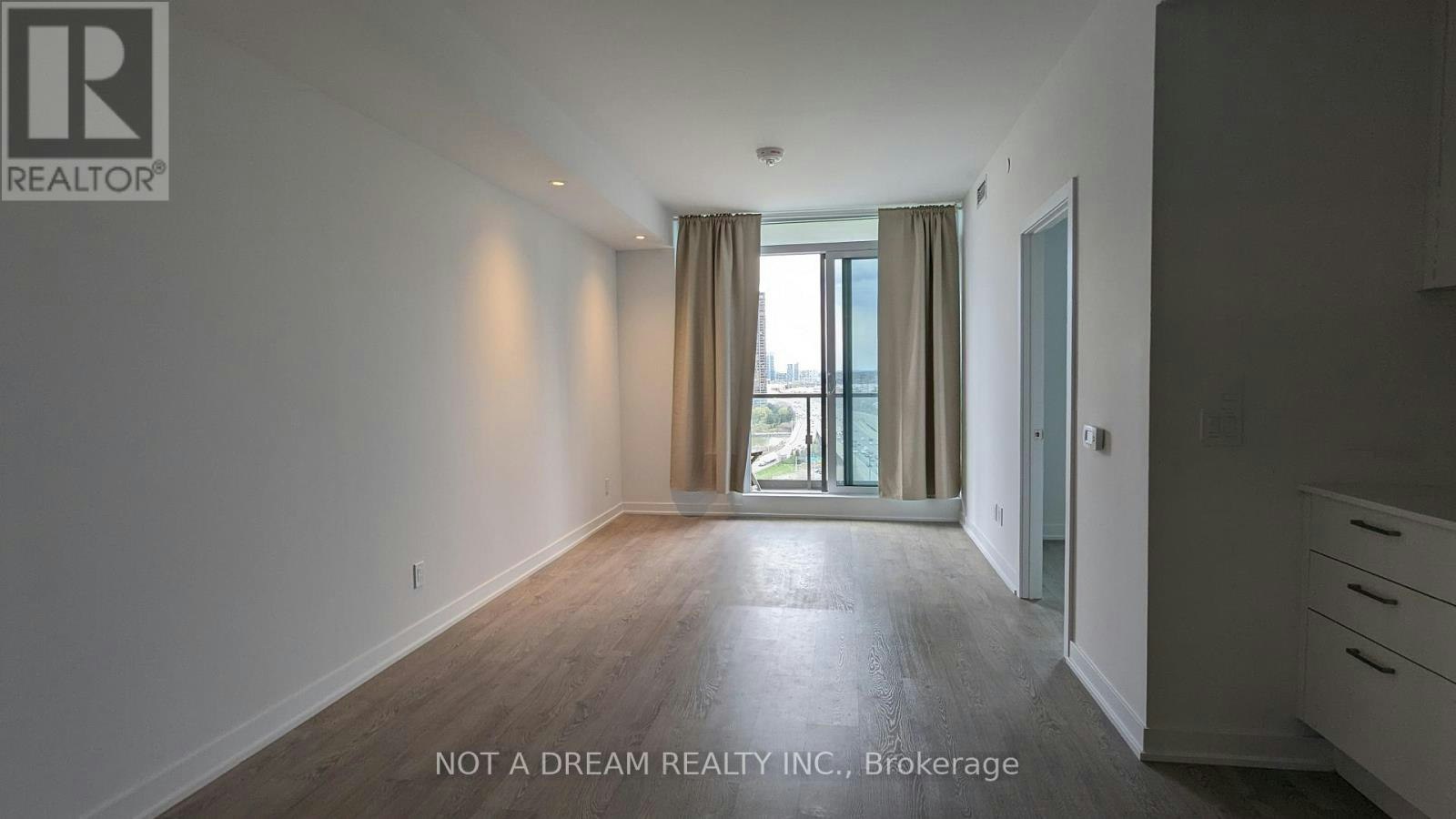 1911-1928 Lakeshore Boulevard W, Toronto, ON, M6S 0B1 - 9