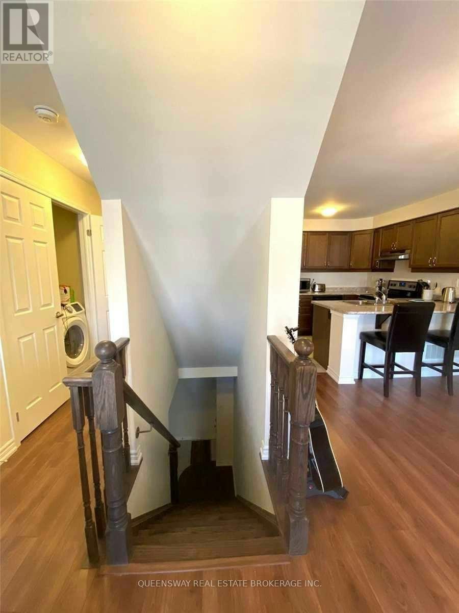 649 Laking Terrace, Milton, ON, L9T 9J2 - 6
