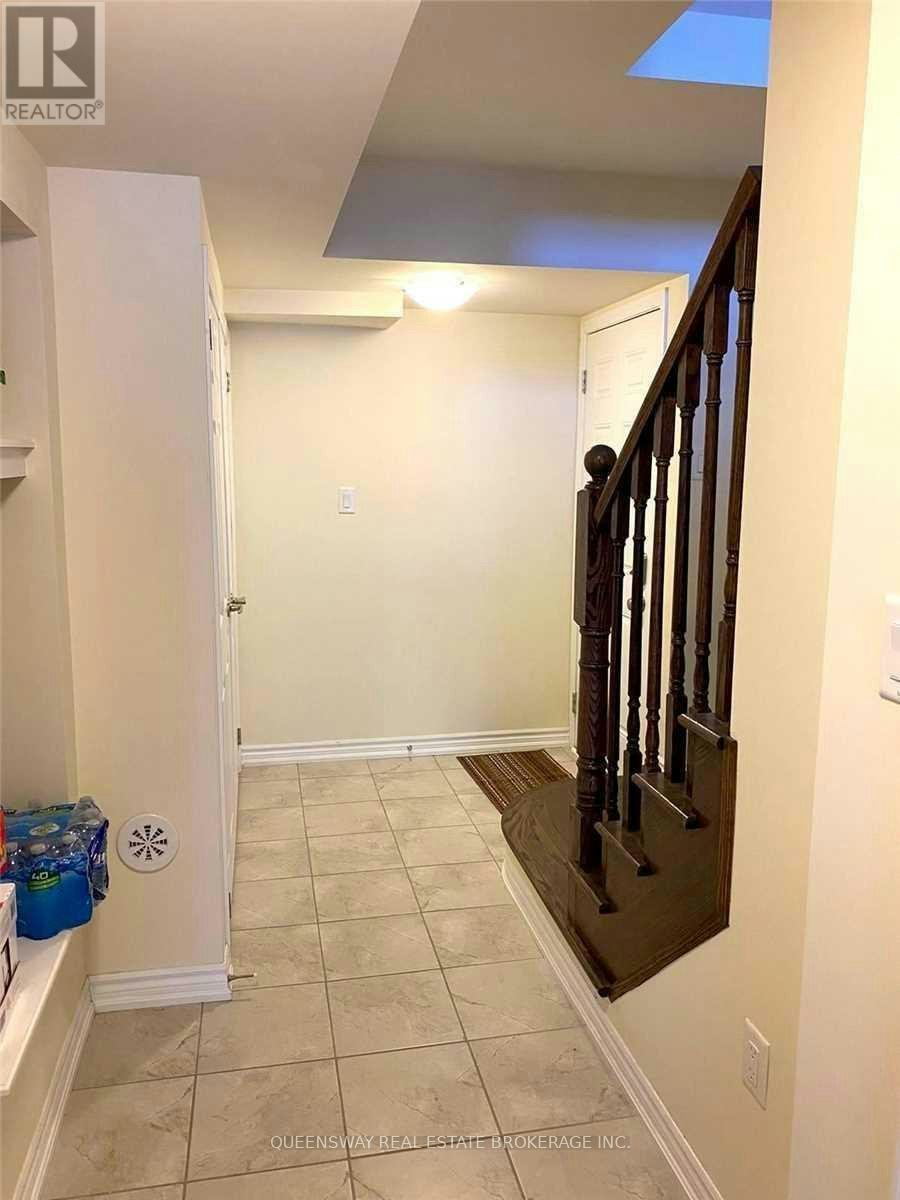 649 Laking Terrace, Milton, ON, L9T 9J2 - 3
