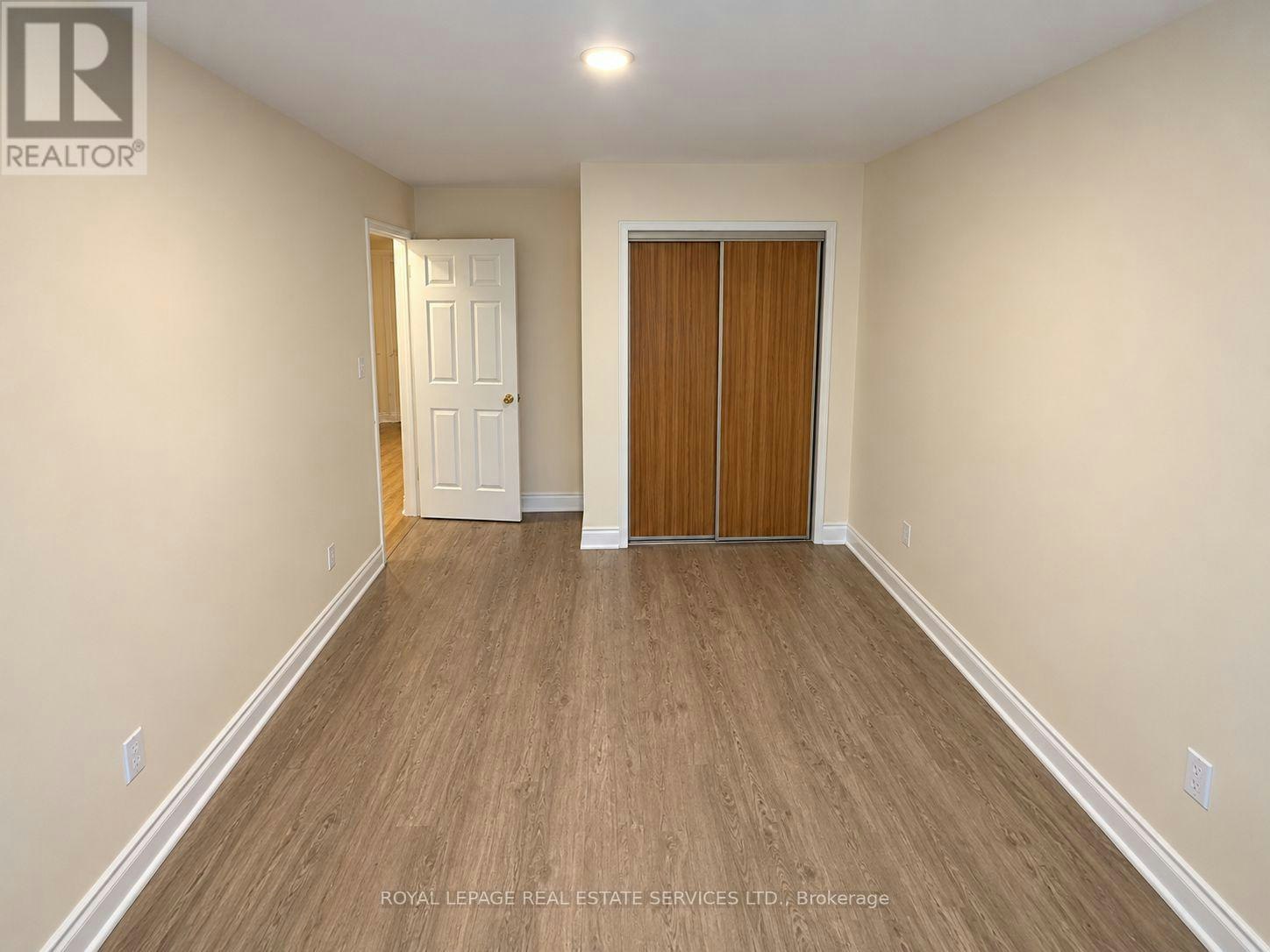 742 Winterton Way, Mississauga, ON, L5R 3L6 - 12