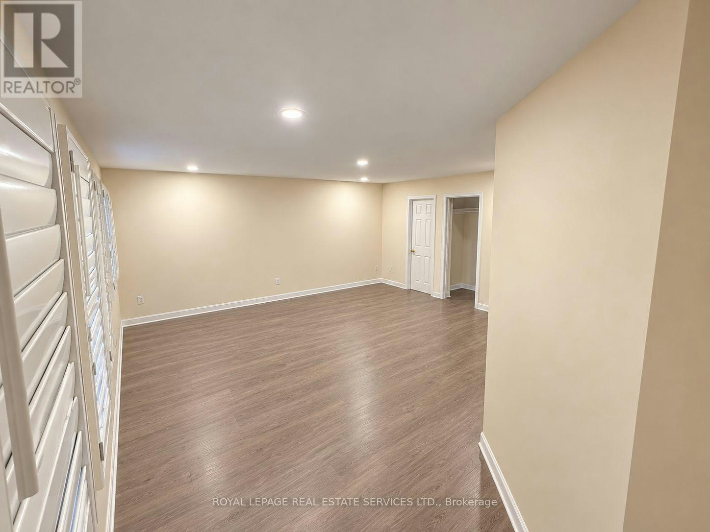 742 Winterton Way, Mississauga, ON, L5R 3L6 - 8