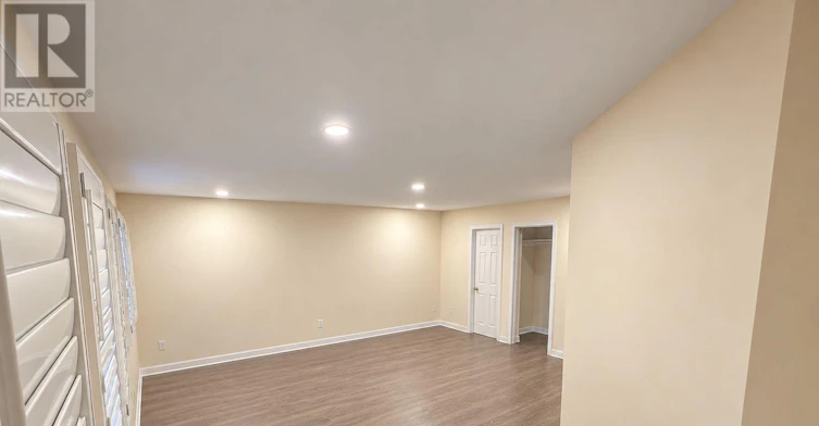 742 Winterton Way, Mississauga, ON, L5R 3L6 - 8