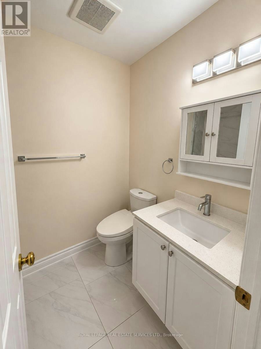 742 Winterton Way, Mississauga, ON, L5R 3L6 - 14