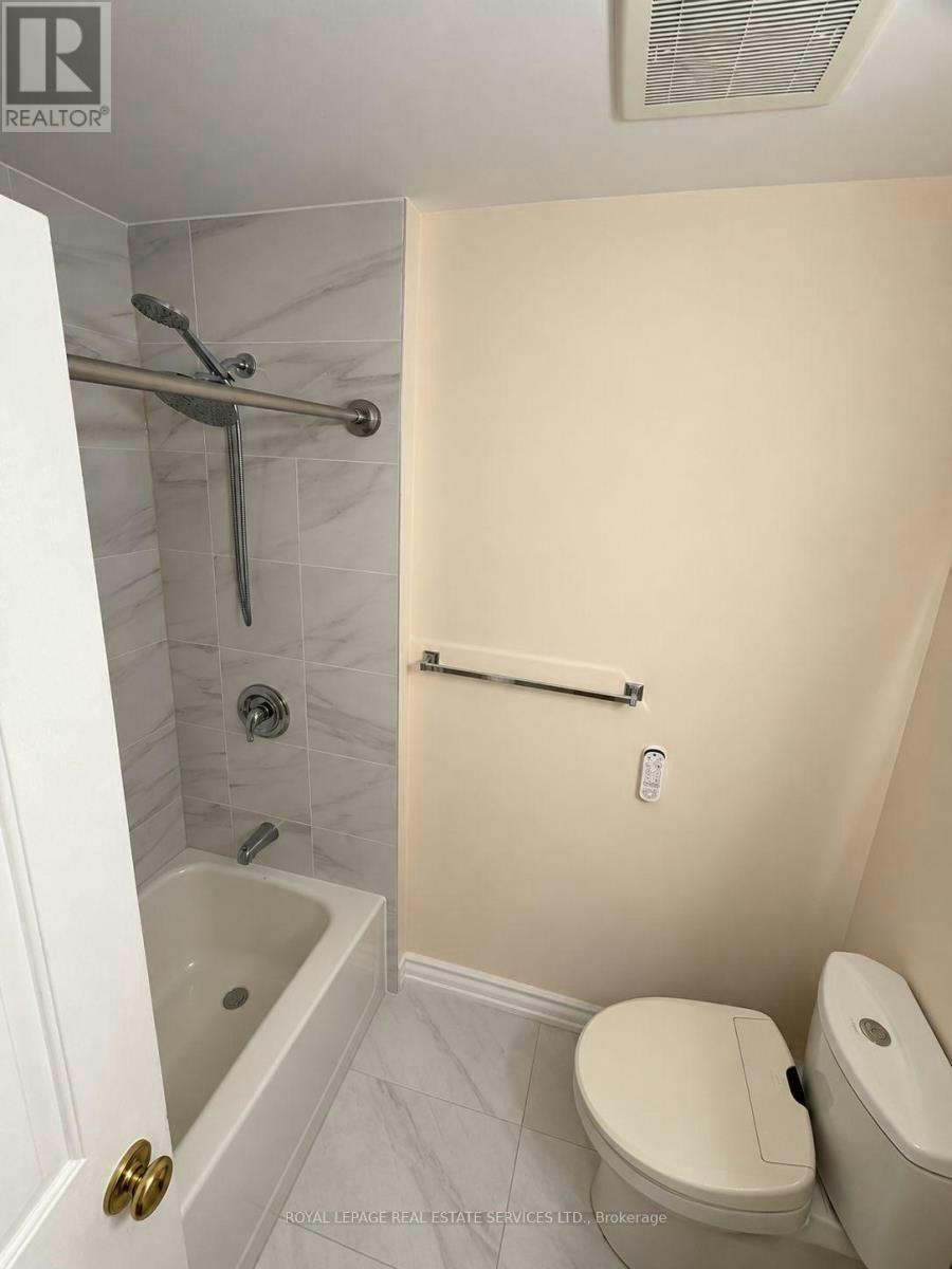 742 Winterton Way, Mississauga, ON, L5R 3L6 - 10