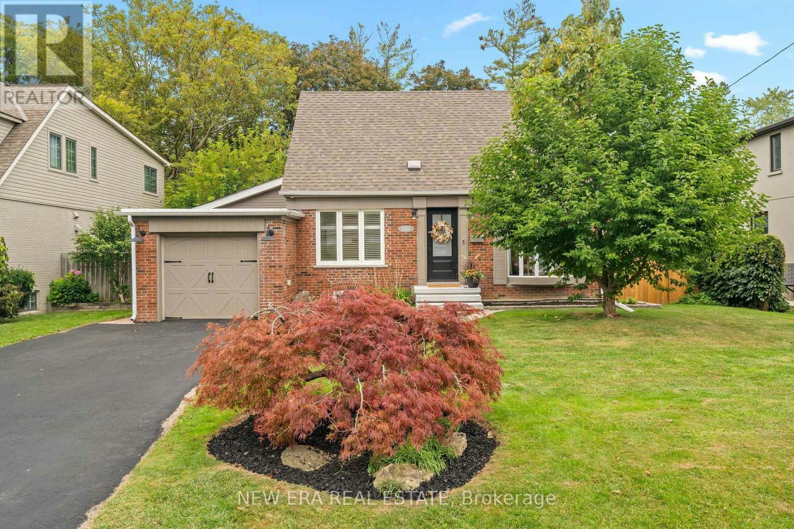 2107 Russett Road, Mississauga, ON, L4Y 1C2