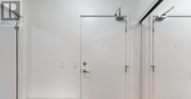 323-1830 Bloor Street W, Toronto, ON, M6P 0A2 - 17