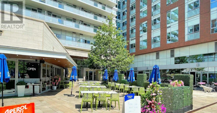 323-1830 Bloor Street W, Toronto, ON, M6P 0A2 - 29