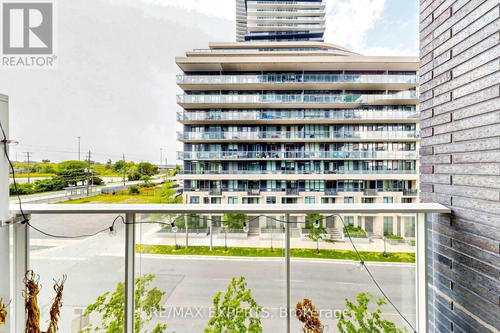 305-70 Annie Craig Drive, Toronto, ON, M8V 0G2 - 19