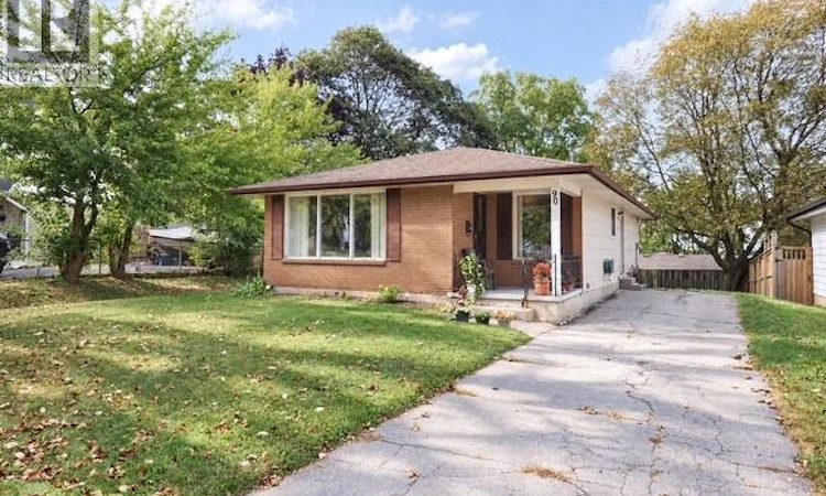 90 Pepperwood Crescent