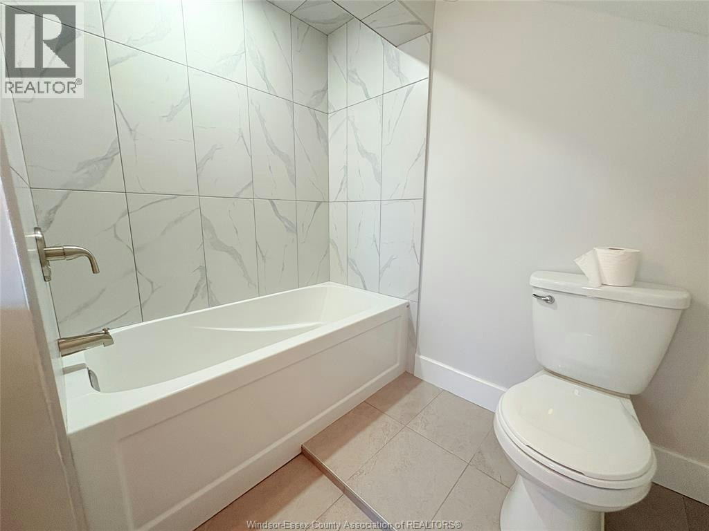 1489 Windermere Road, Windsor, ON, N8Y 3G1 - 13