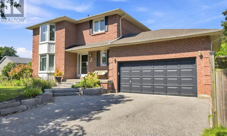 86 Cherry Blossom Crescent