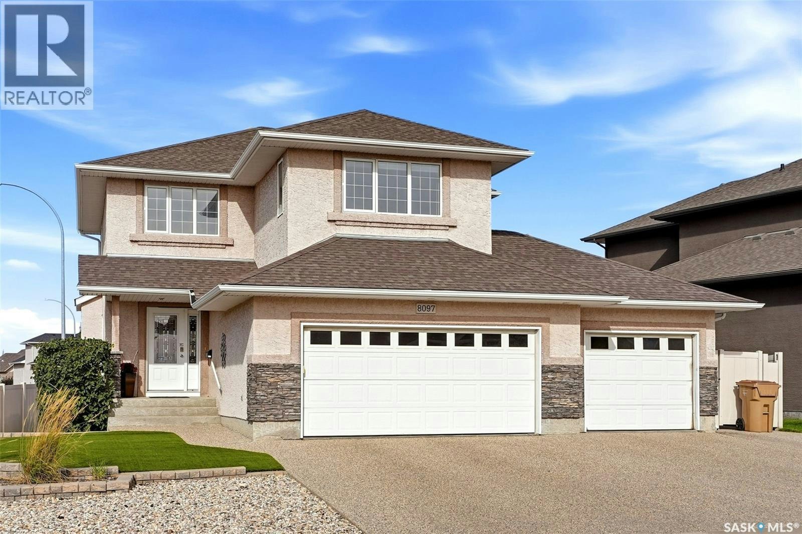 8097 Wascana Gardens Crescent, Regina, SK, S4V 1G2
