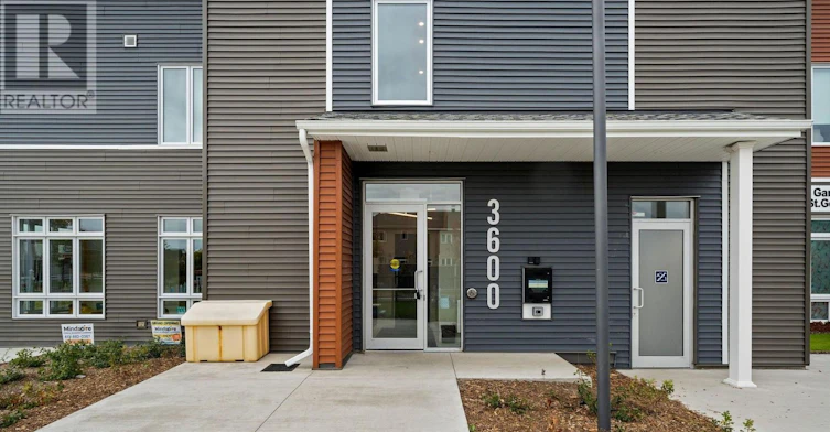 311-3600 Brian Coburn Boulevard, Ottawa, ON, K4A 5T8 - 3