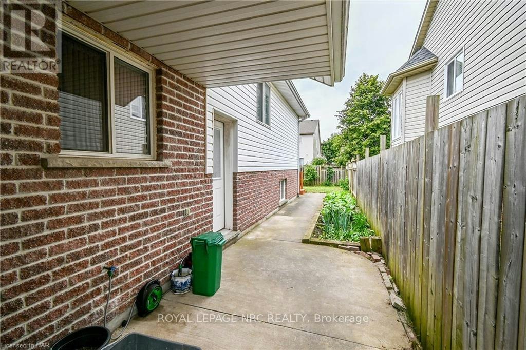 7005 Kelly Drive, Niagara Falls, ON, L2H 3J9 - 6