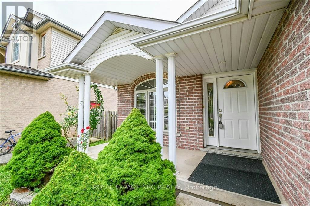 7005 Kelly Drive, Niagara Falls, ON, L2H 3J9 - 4