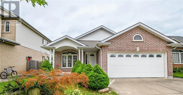 7005 Kelly Drive, Niagara Falls, ON, L2H 3J9 - 3
