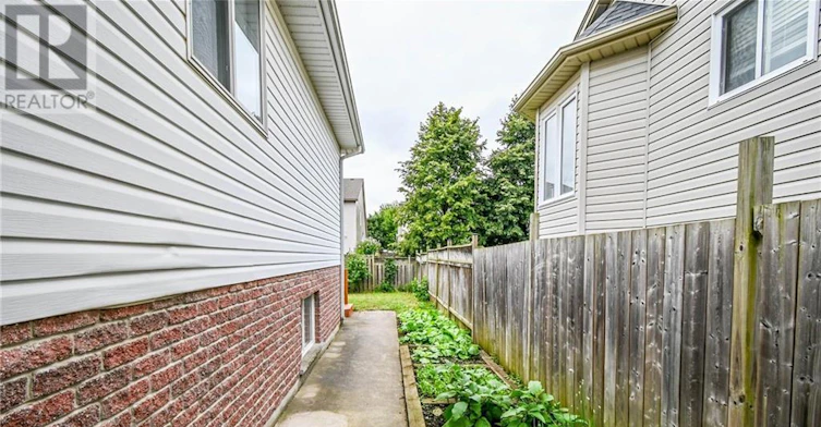 7005 Kelly Drive, Niagara Falls, ON, L2H 3J9 - 7