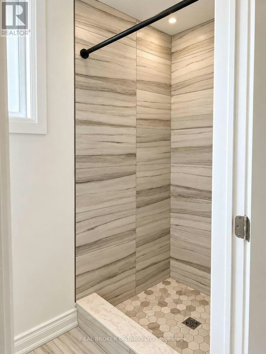 LOWER-558 First Avenue, Welland, ON, L3C 1Z3 - 9