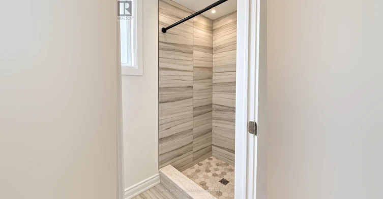 LOWER-558 First Avenue, Welland, ON, L3C 1Z3 - 9