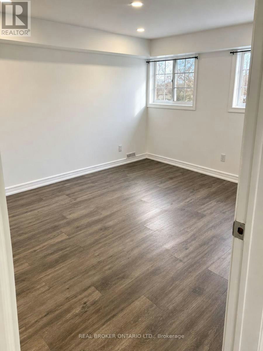 LOWER-558 First Avenue, Welland, ON, L3C 1Z3 - 4
