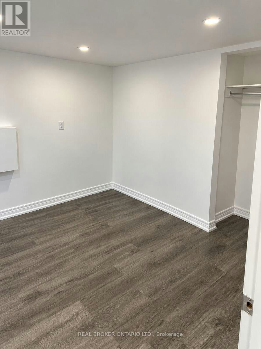 LOWER-558 First Avenue, Welland, ON, L3C 1Z3 - 3