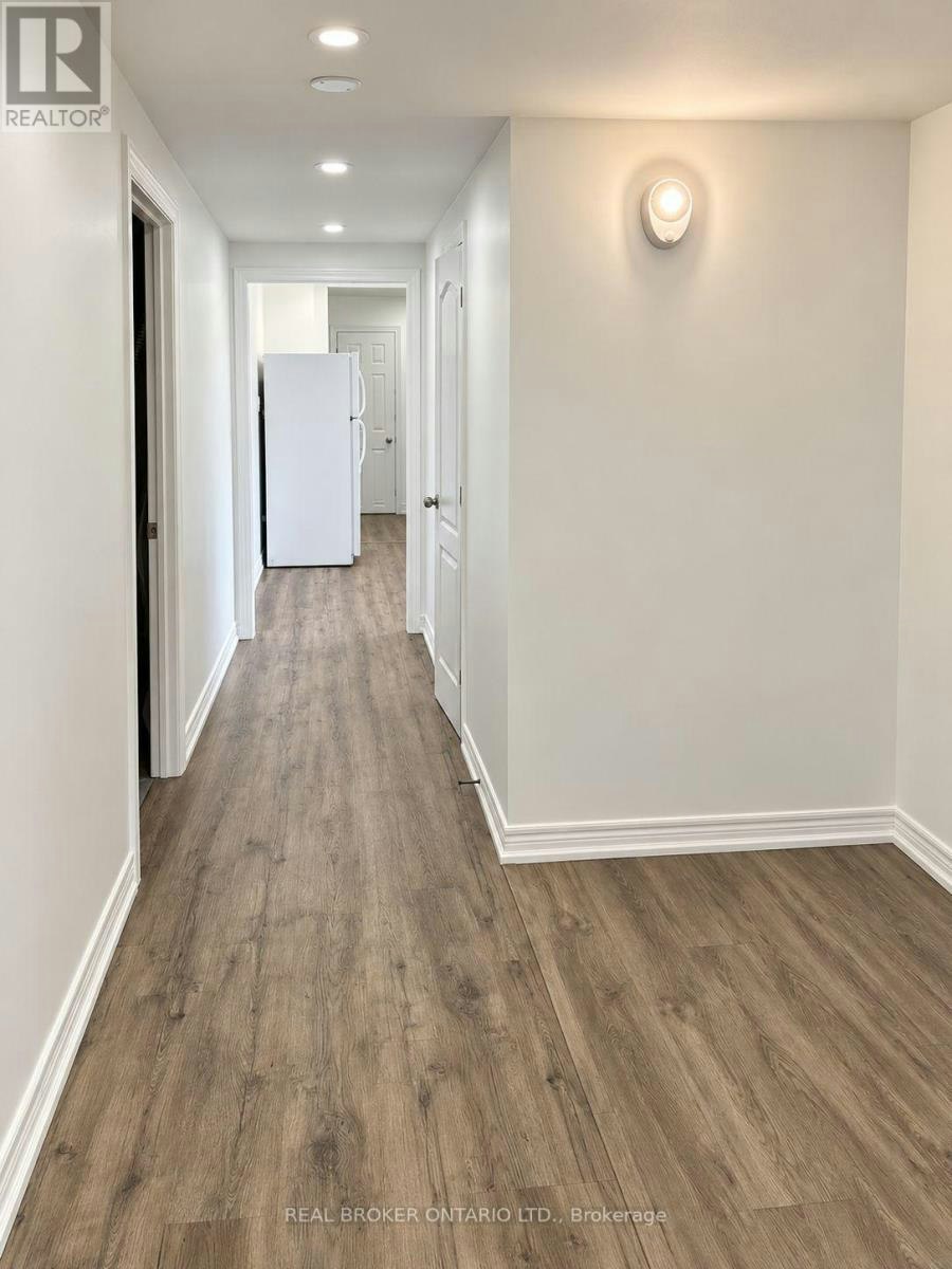 LOWER-558 First Avenue, Welland, ON, L3C 1Z3 - 2