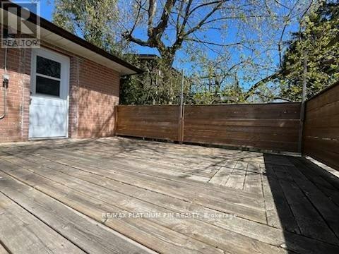 293 Ellerslie Avenue, Toronto, ON, M2R 1B6 - 11