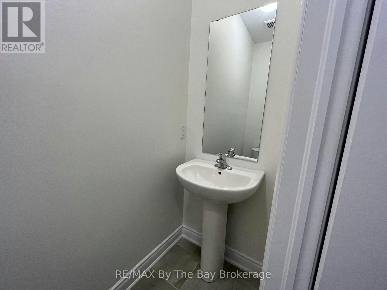17 Carriage Lane, Wasaga Beach, ON, L9Z 0M5 - 22