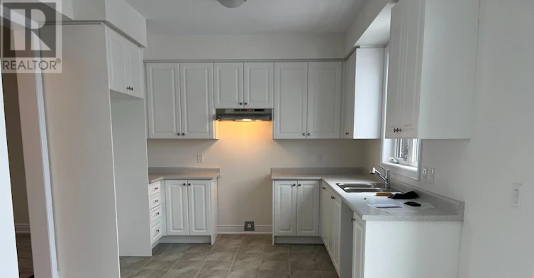 17 Carriage Lane, Wasaga Beach, ON, L9Z 0M5 - 2