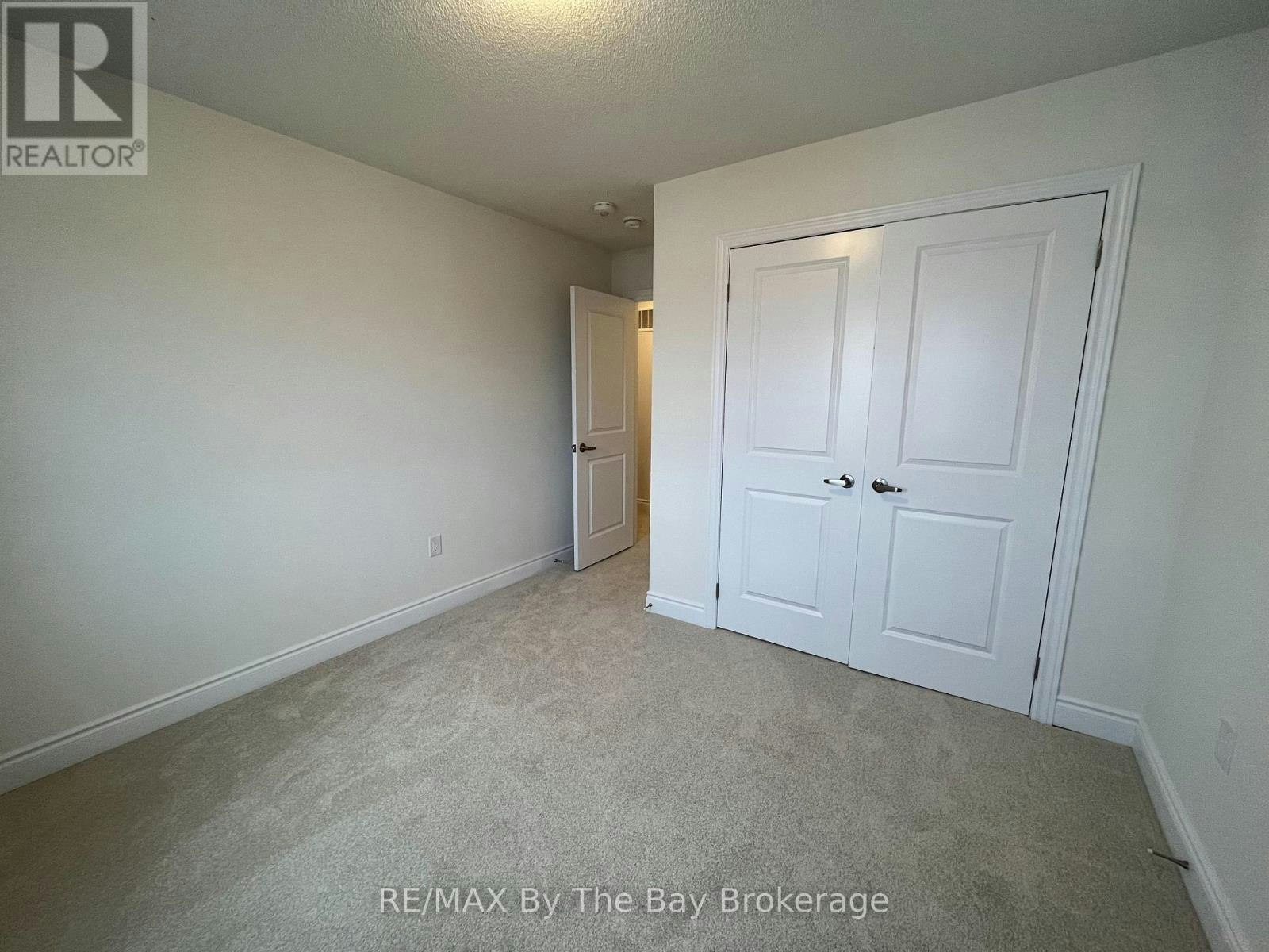 17 Carriage Lane, Wasaga Beach, ON, L9Z 0M5 - 14