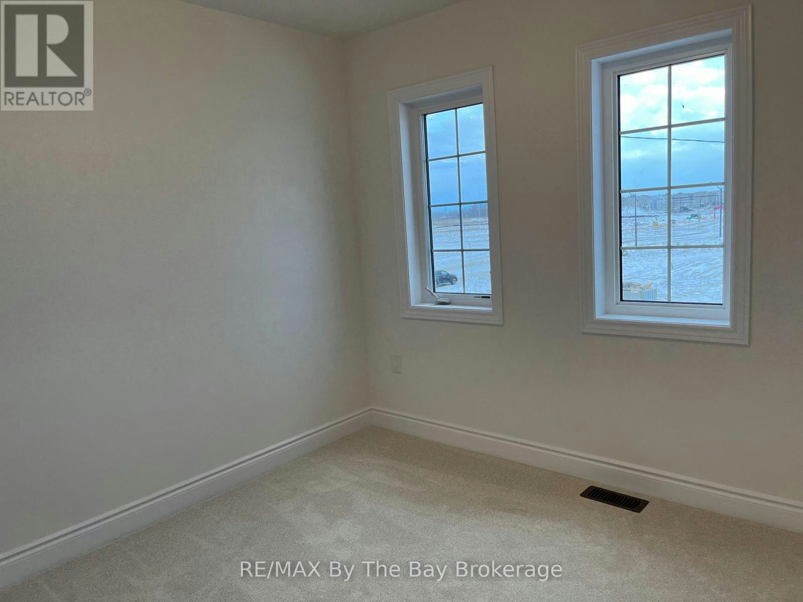 17 Carriage Lane, Wasaga Beach, ON, L9Z 0M5 - 13