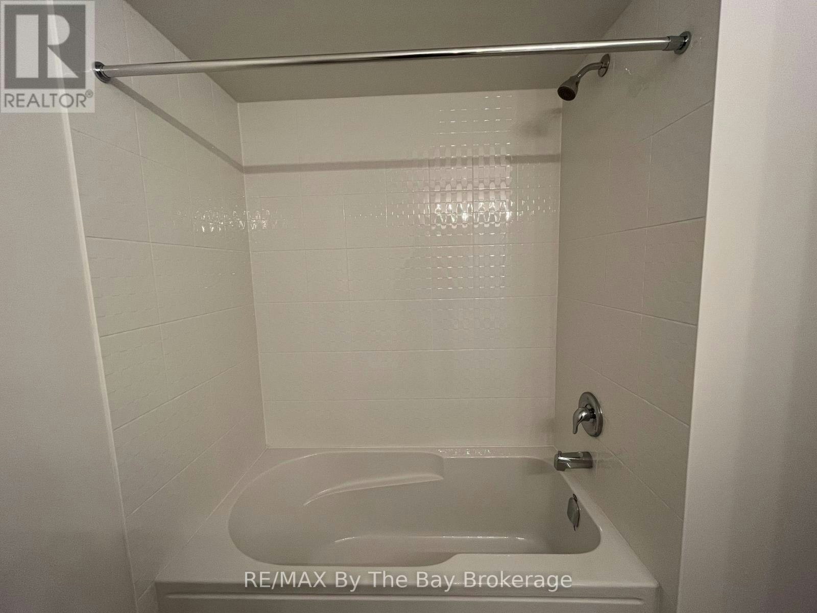 17 Carriage Lane, Wasaga Beach, ON, L9Z 0M5 - 19