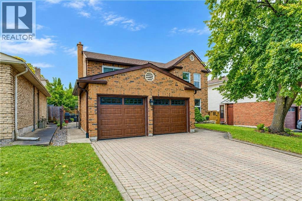 104 Deerwood Crescent, Kitchener, ON, N2N 1R3