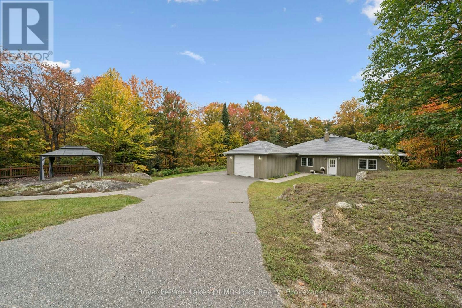 1181 Lone Pine Drive, Bracebridge, ON, P1L 1X4
