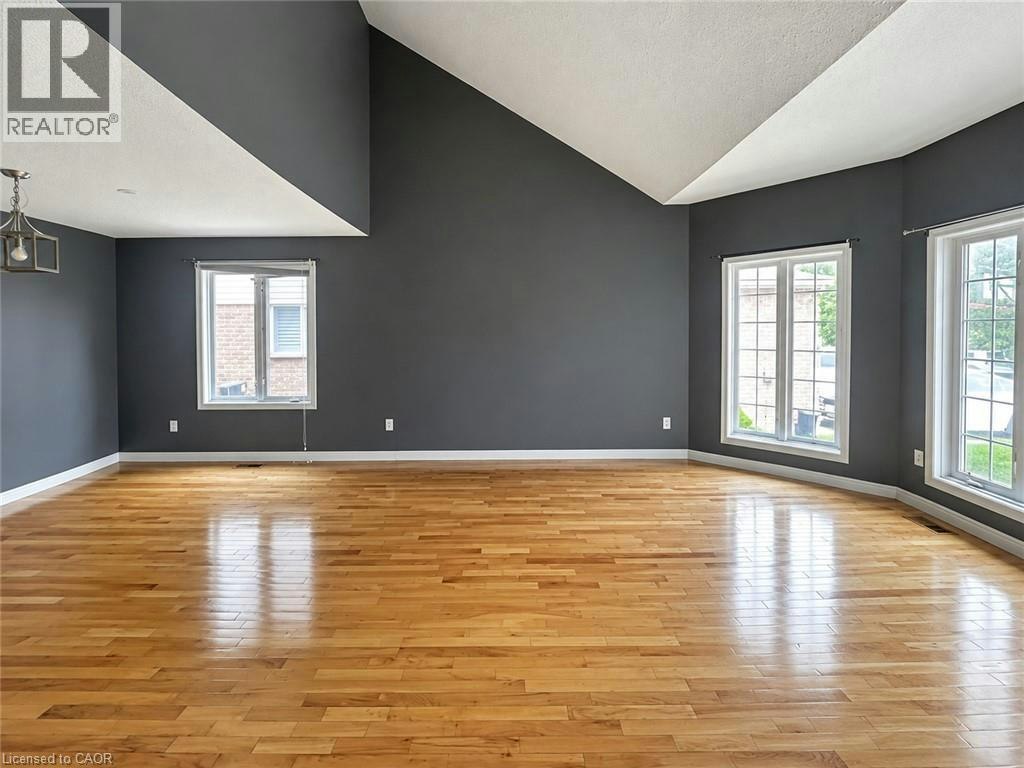 920 Marl Meadow Court, Kitchener, ON, N2R 1L4 - 5