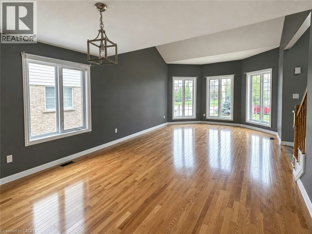 920 Marl Meadow Court, Kitchener, ON, N2R 1L4 - 6