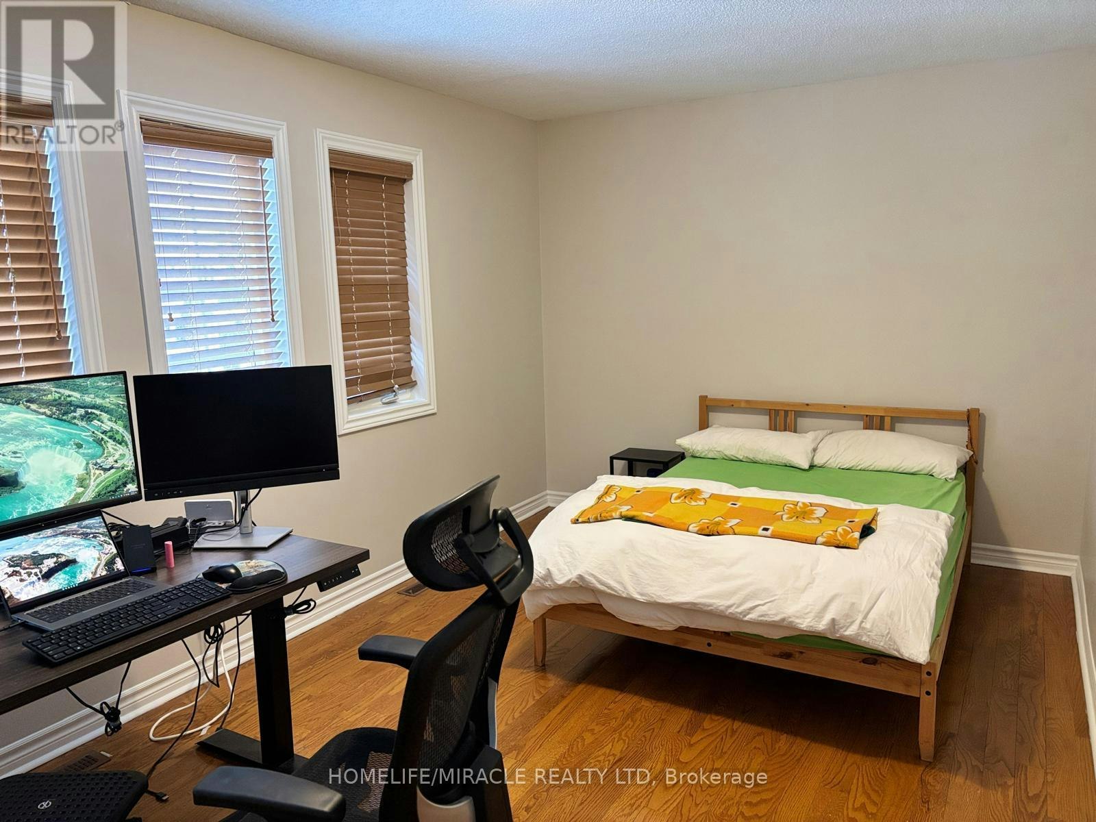 820 Othello Court, Mississauga, ON, L5W 1H2 - 3