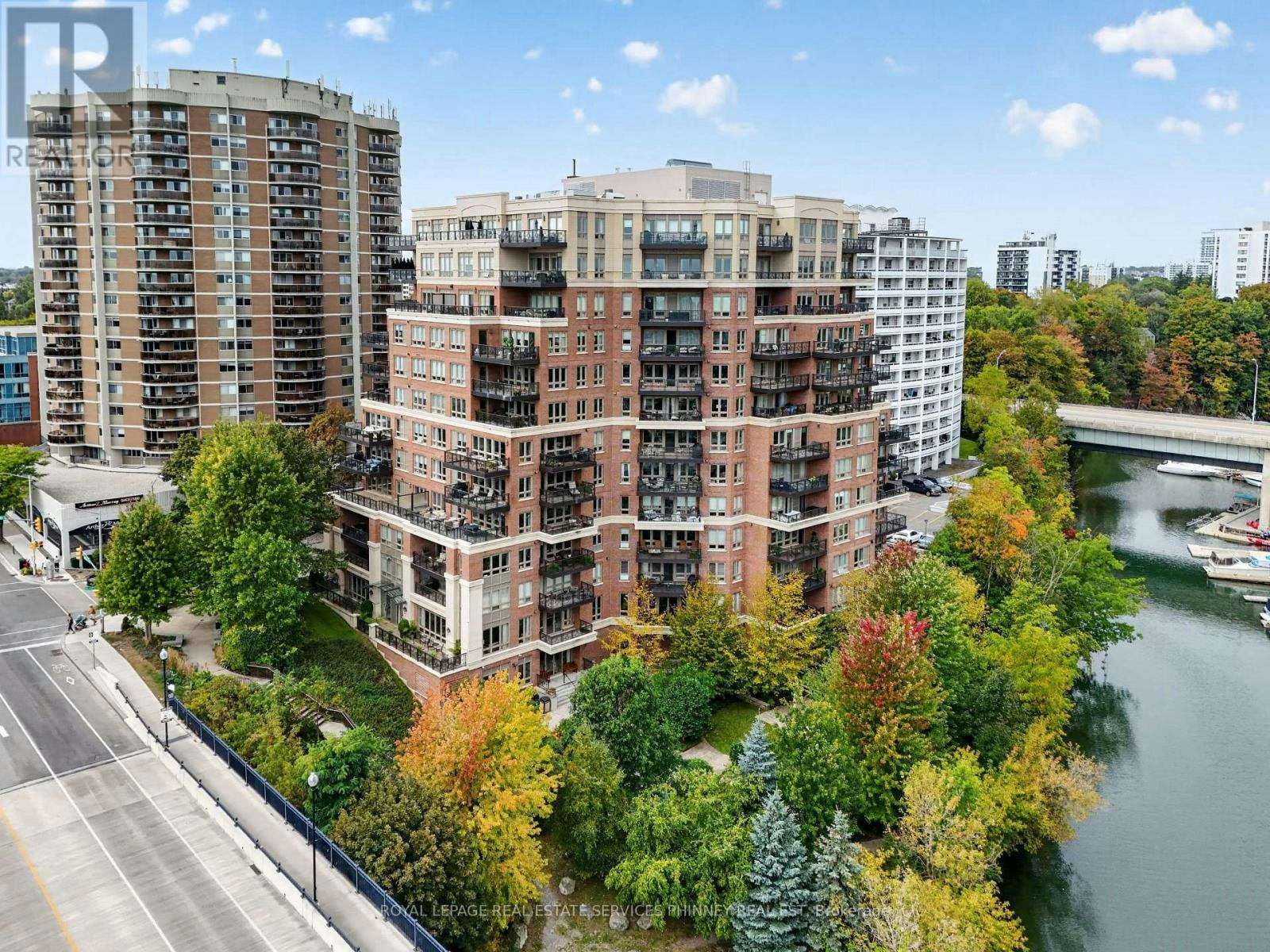 604-111 Forsythe Street, Oakville, ON, L6K 3J9