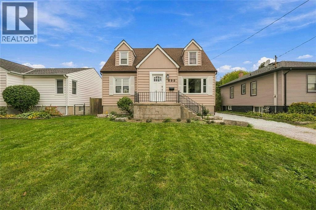 699 William Avenue, Sarnia, ON, N7T 7C7