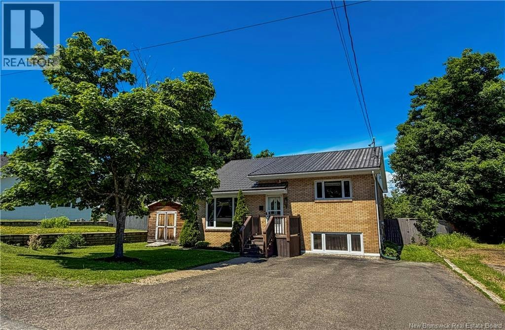 9 Stanley Street, Campbellton, NB, E3N 1G7