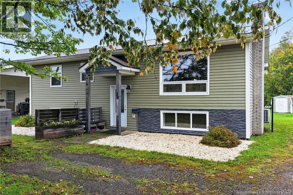 39 Kenmore Drive, Moncton, NB, E1A 4J7