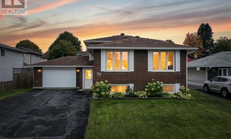 37 Plumtree Crescent