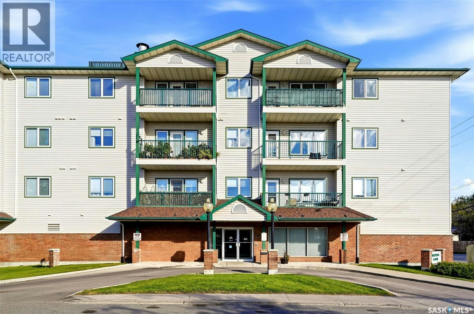 402-205 Mcintyre Street N, Regina, SK, S4R 3B7